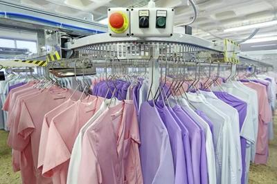 瞄準(zhǔn)服裝市場(chǎng)，年流水超300億的批發(fā)秘籍 不靠